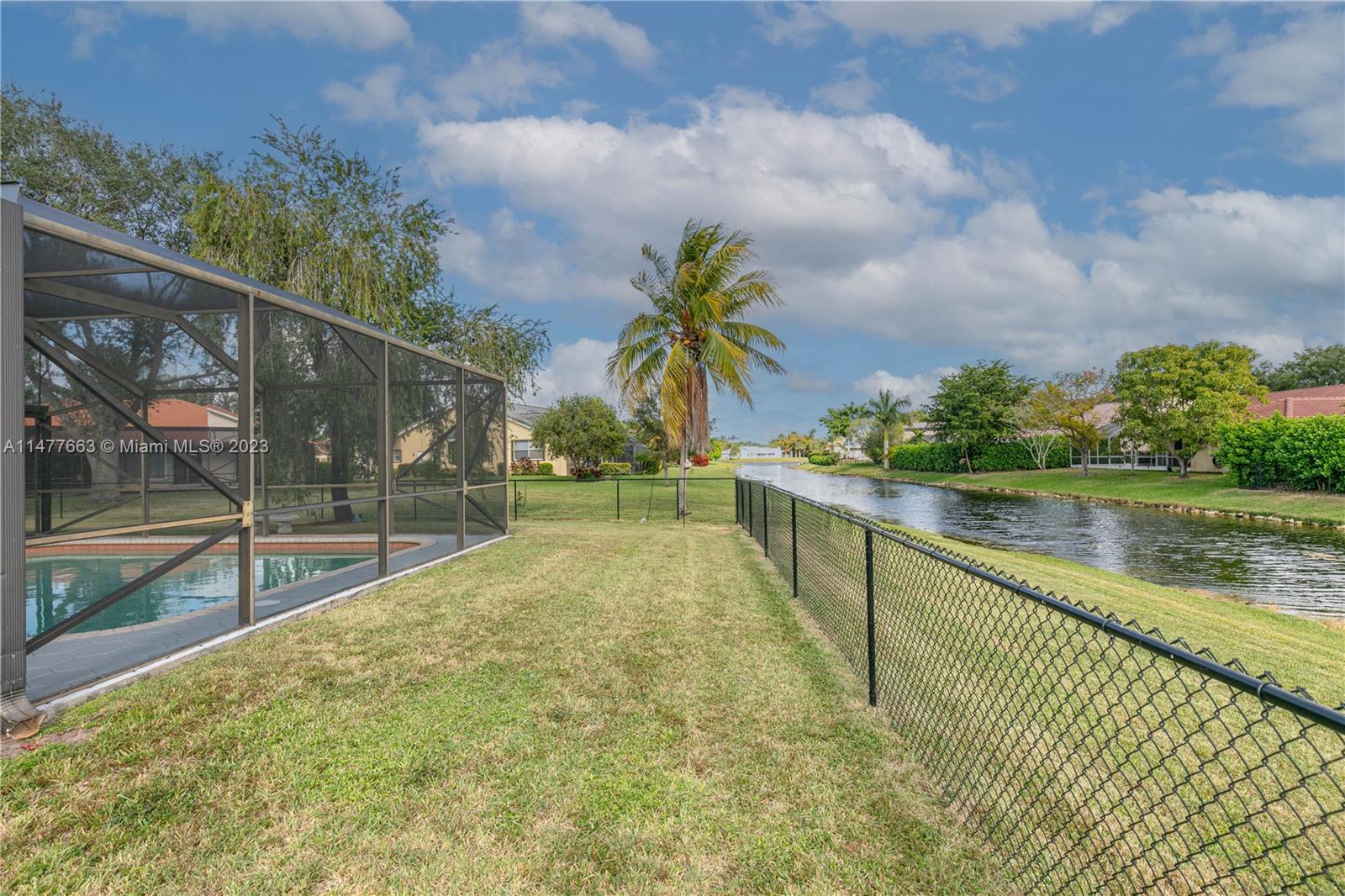 WEST GLEN - Residential