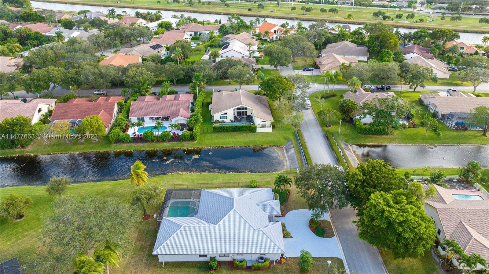 WEST GLEN - Residential