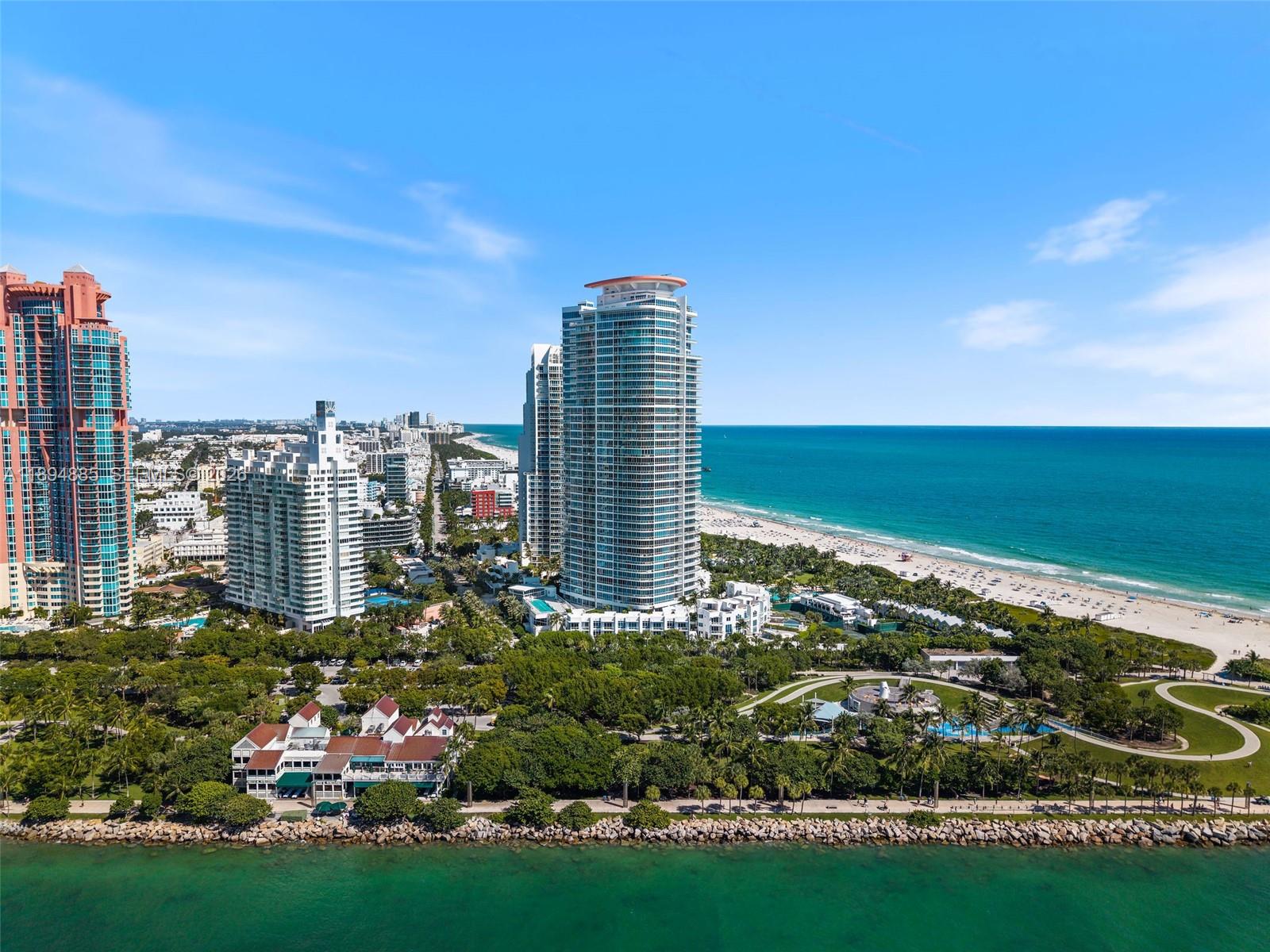 CONTINUUM ON SOUTH BEACH - Residential