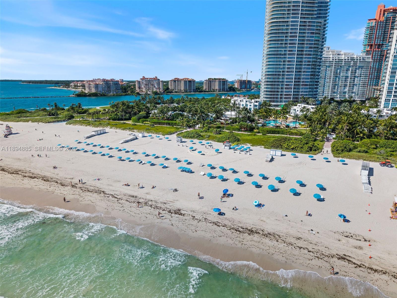 CONTINUUM ON SOUTH BEACH - Residential