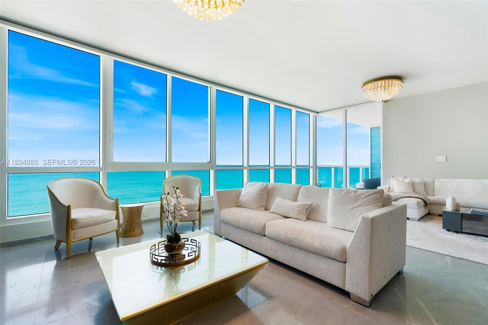 CONTINUUM ON SOUTH BEACH - Residential