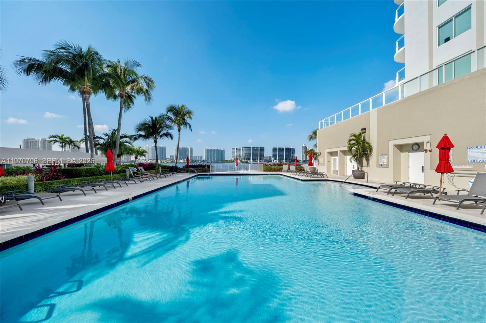 MARINA BAY CLUB CONDO HOT - Residential