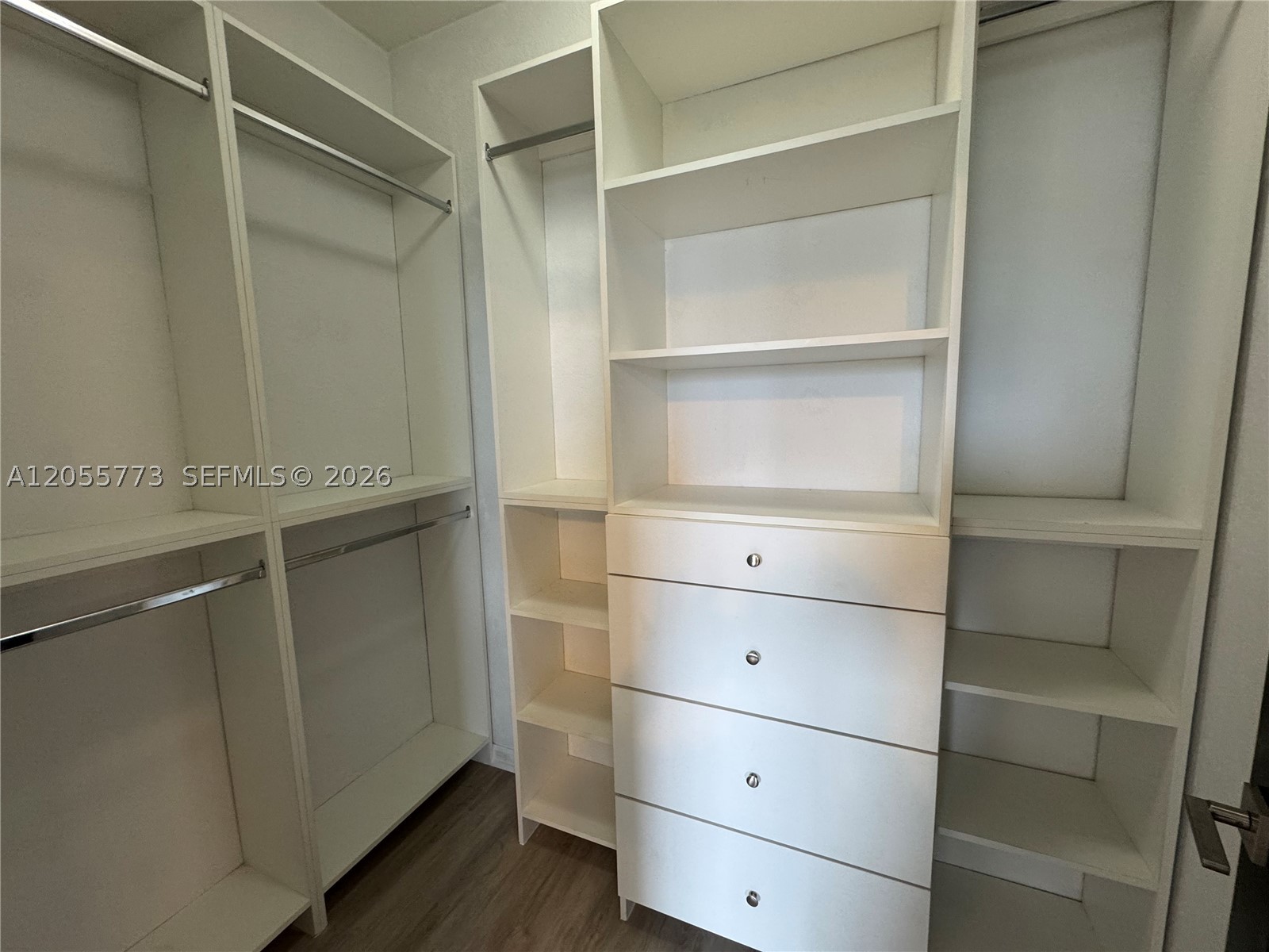 KEYS GARDEN - Residential Lease