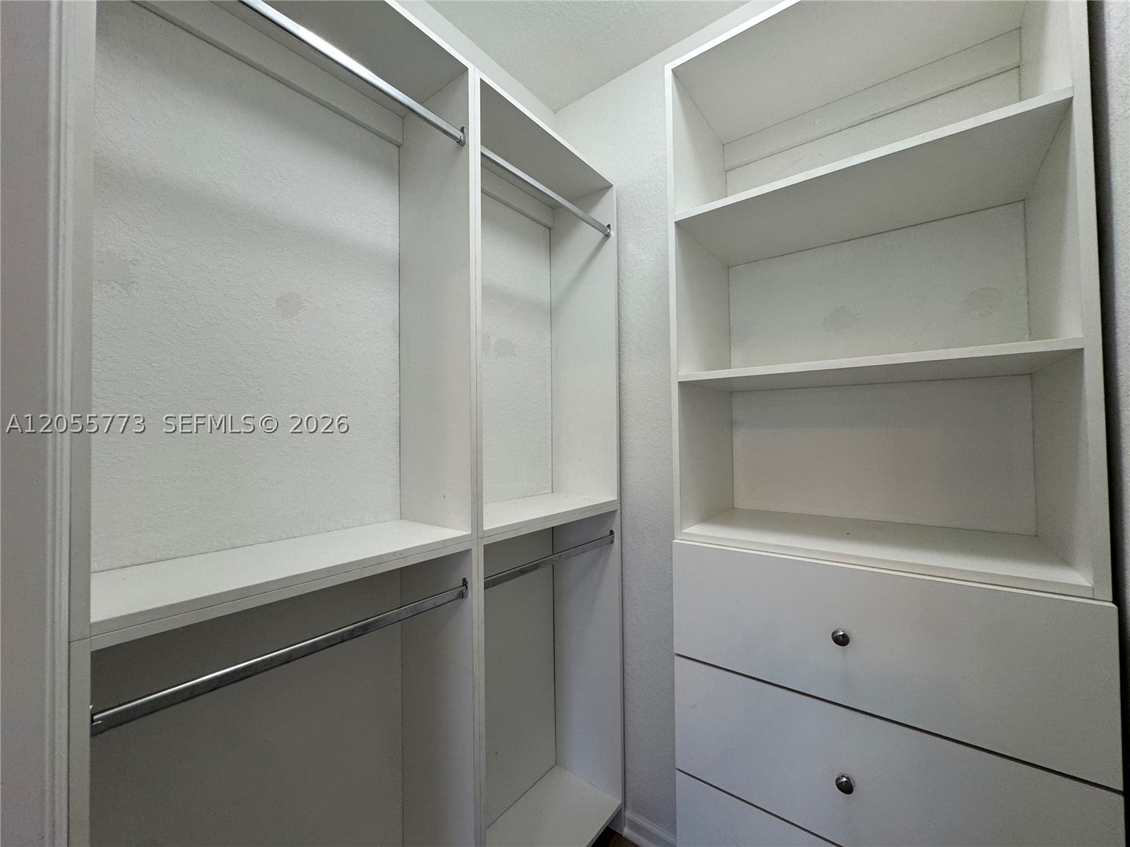 KEYS GARDEN - Residential Lease