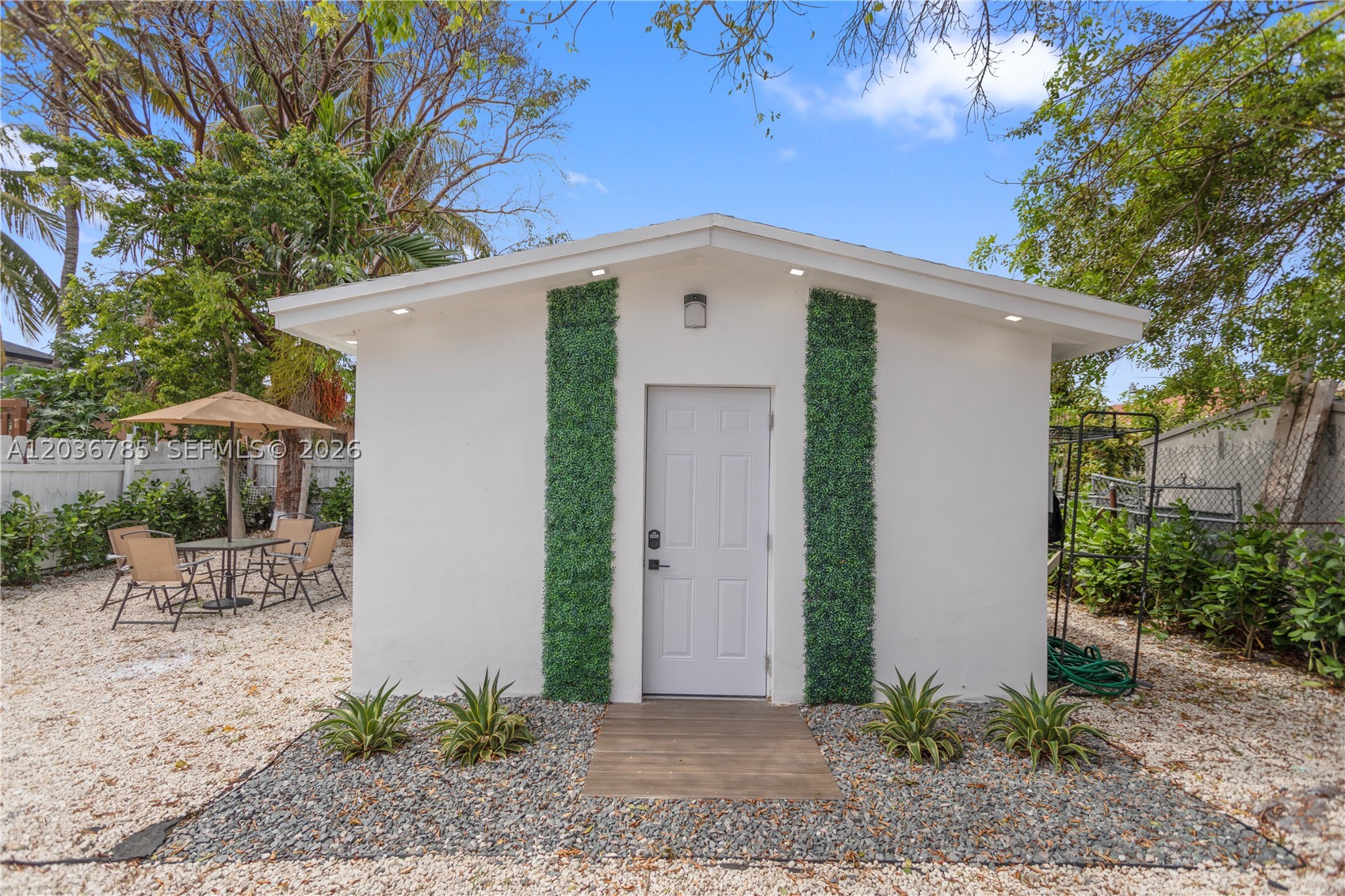 GLENHAVEN - Residential Lease