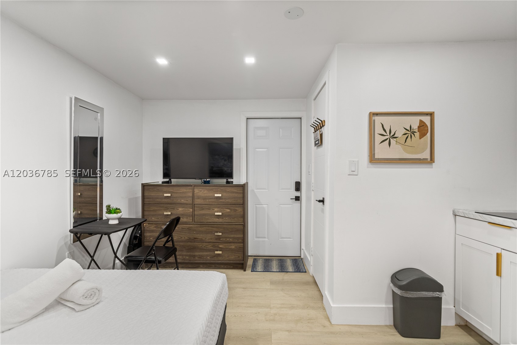 GLENHAVEN - Residential Lease