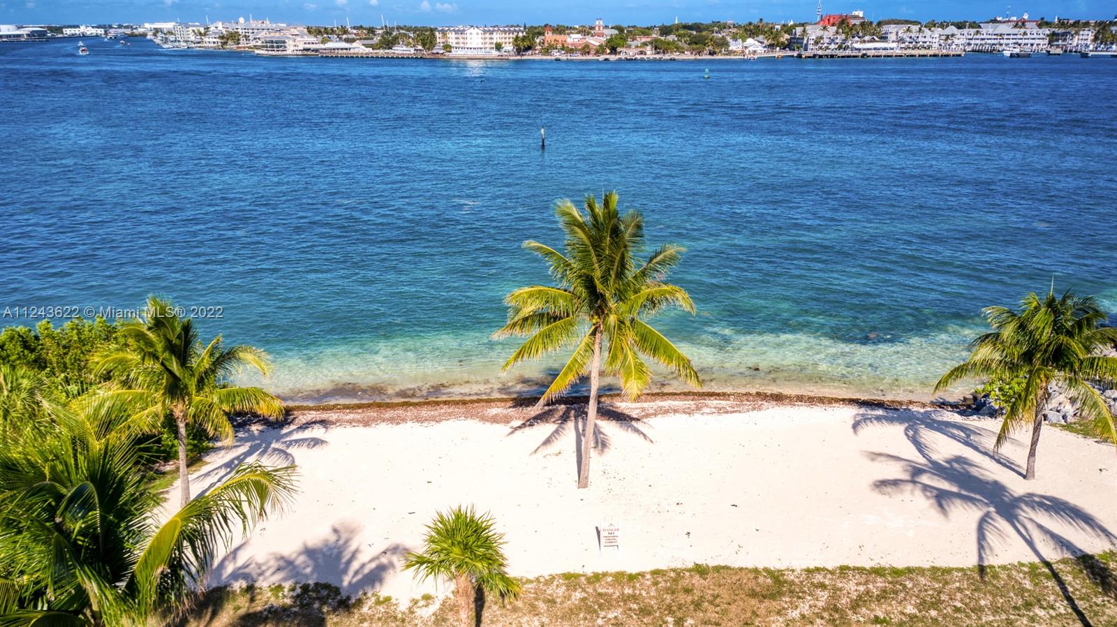 SUNSET KEY (TANK) ISLAND - Residential