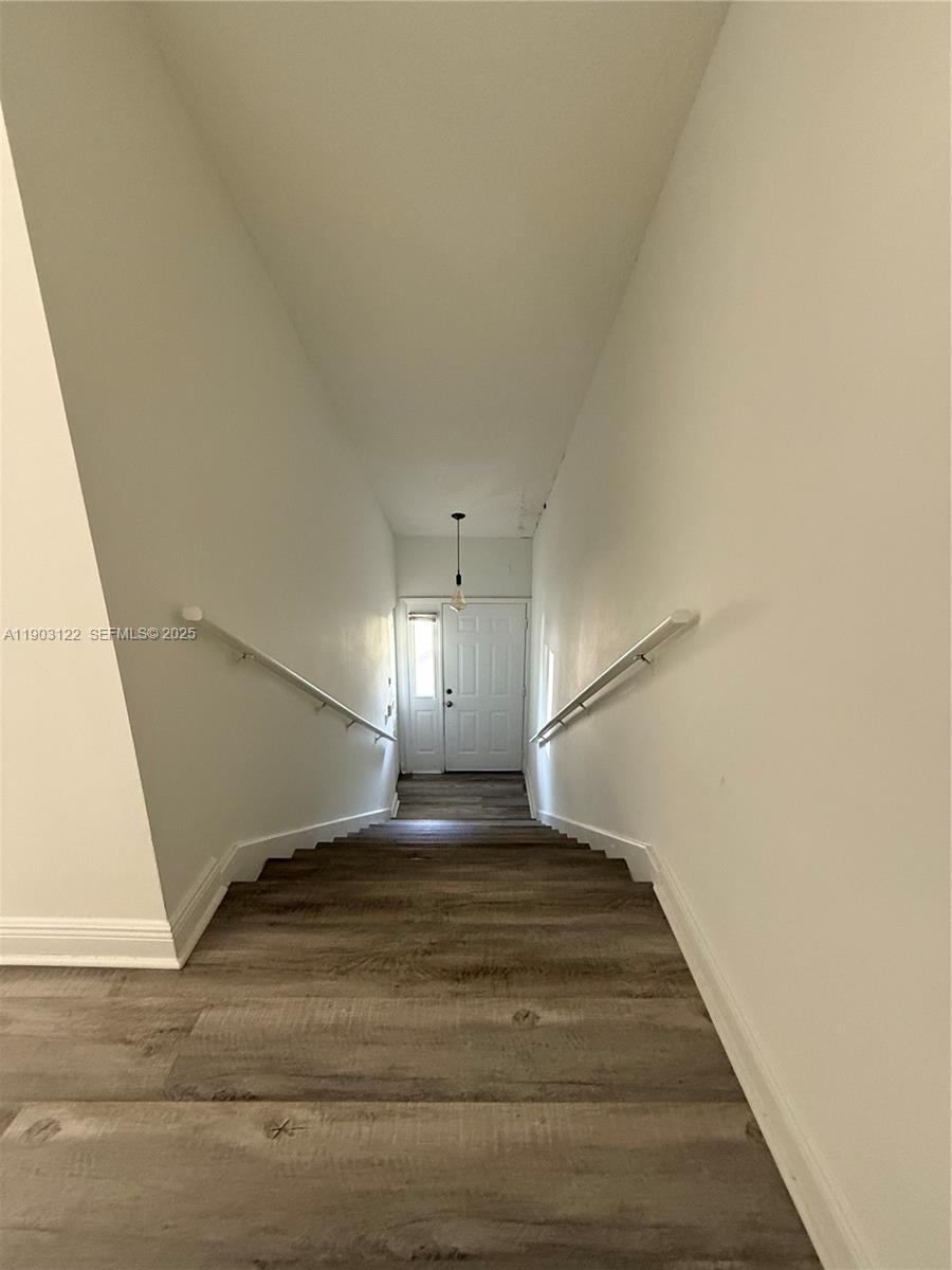 KEYS GATE CONDO NO SIX - Residential