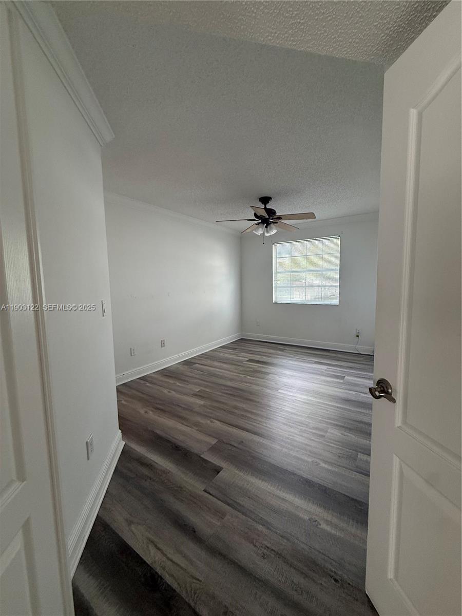 KEYS GATE CONDO NO SIX - Residential