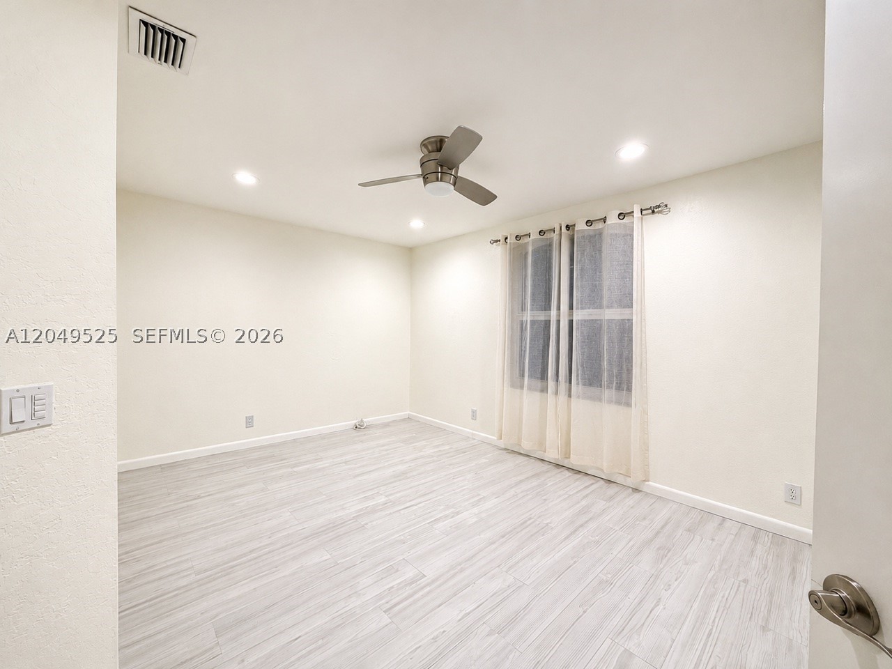 SECTOR 7 SOUTH - Residential Lease