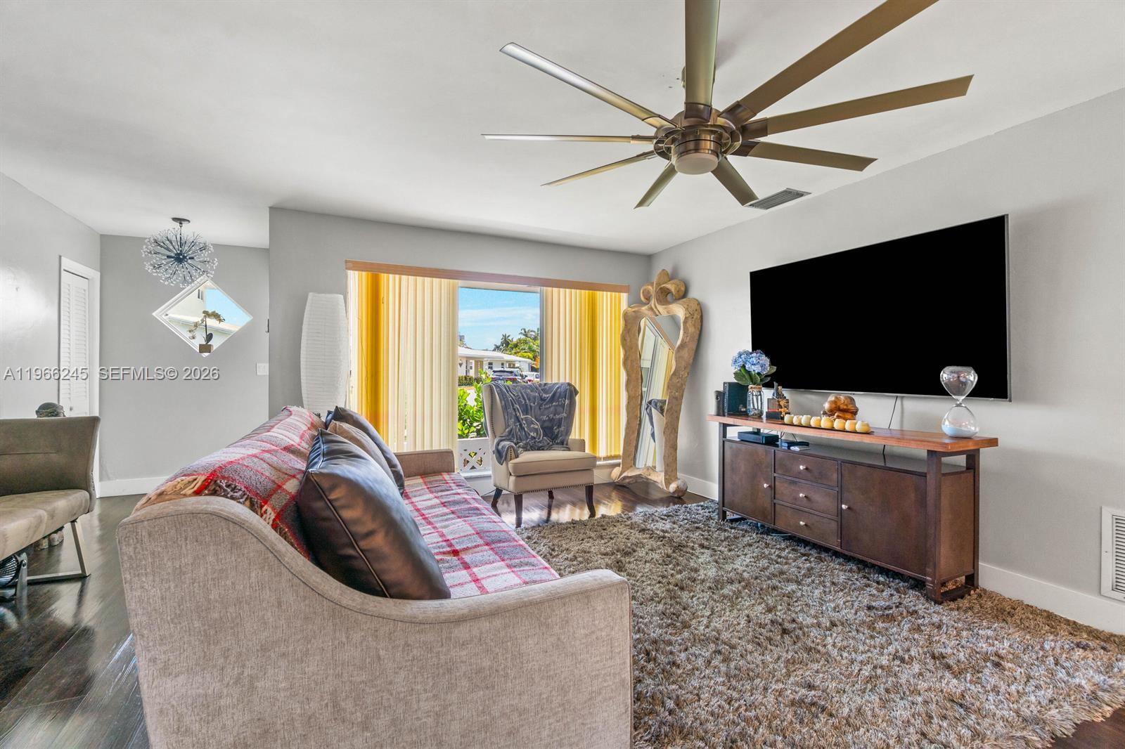 SHERIDAN LAKES CONDO HOUS - Residential