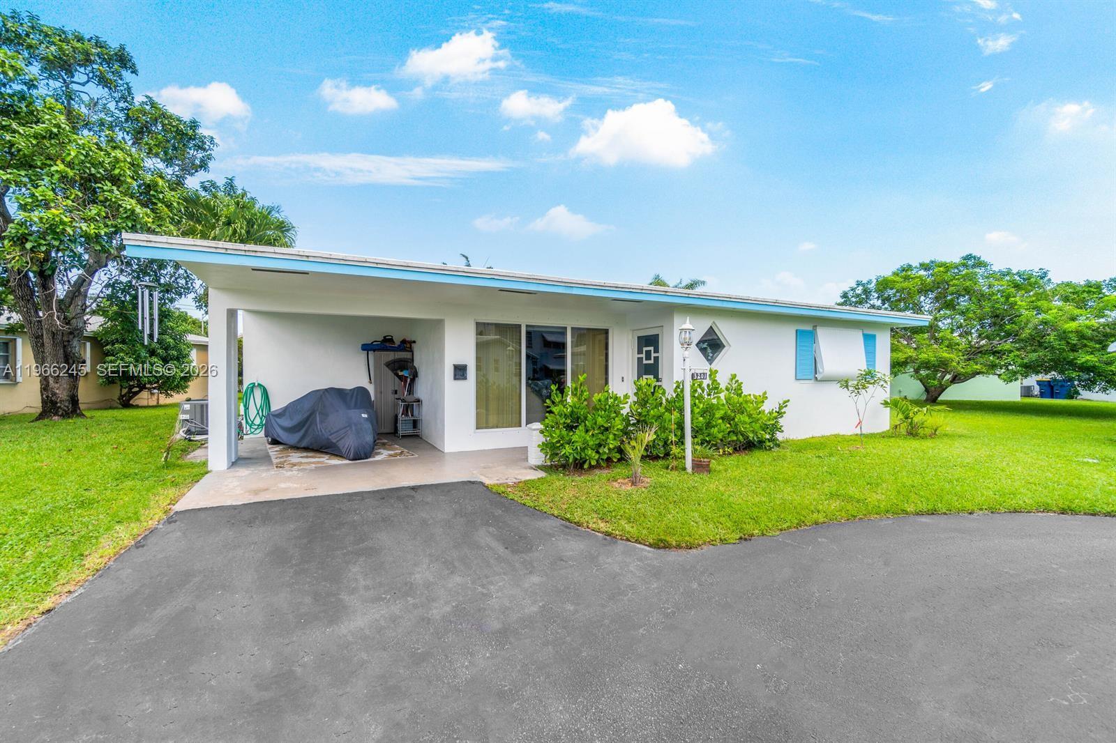 SHERIDAN LAKES CONDO HOUS - Residential