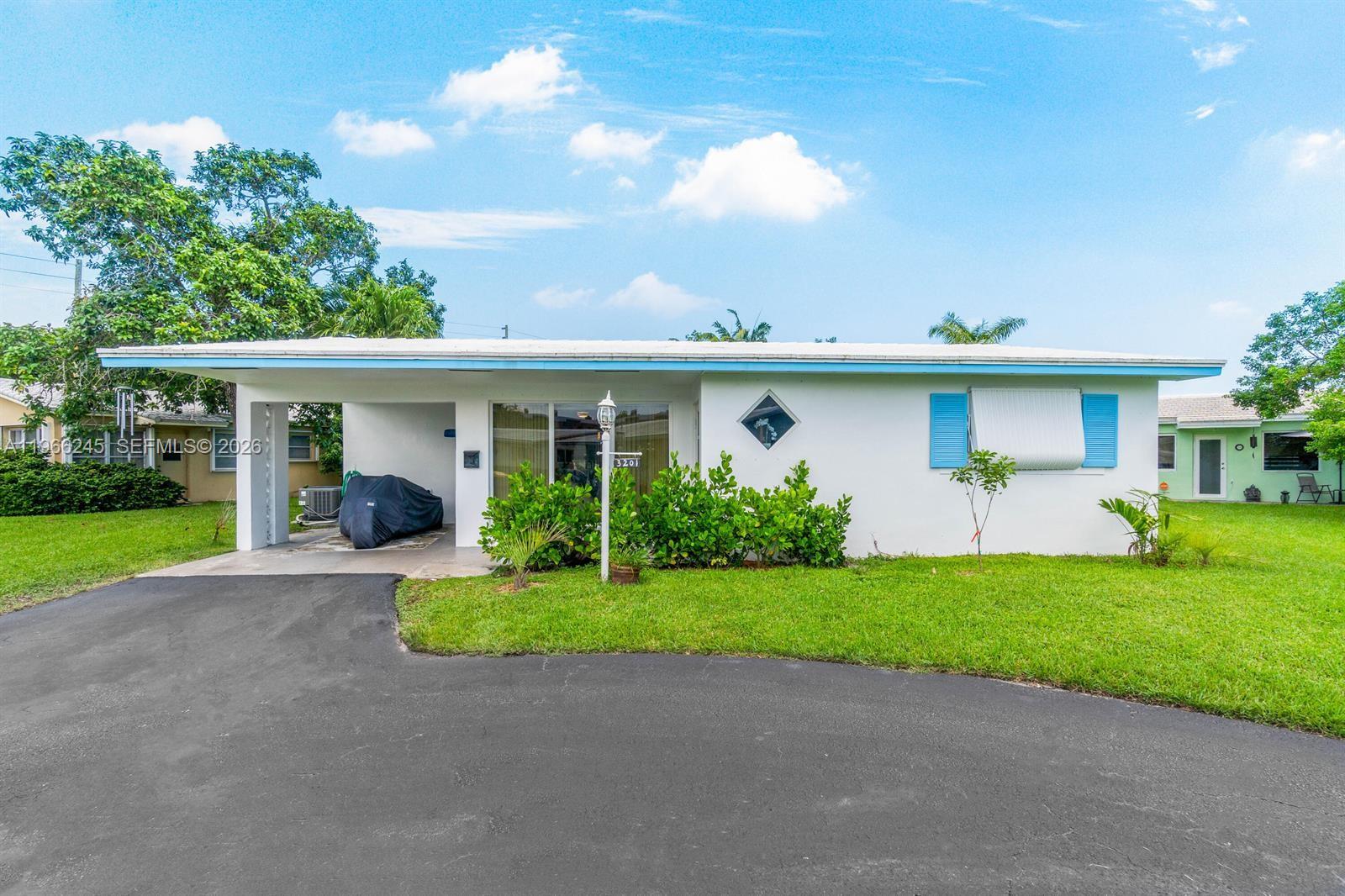 SHERIDAN LAKES CONDO HOUS - Residential