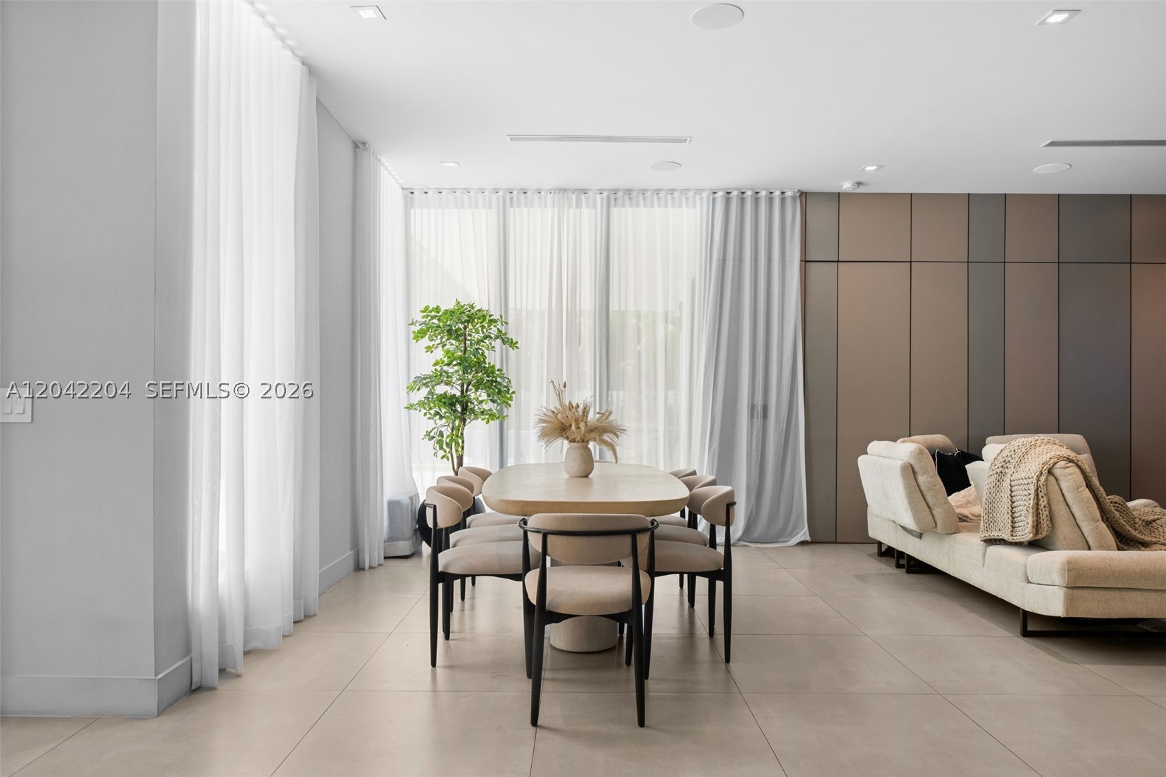 GRAND FLORIDIAN ESTATES - Residential