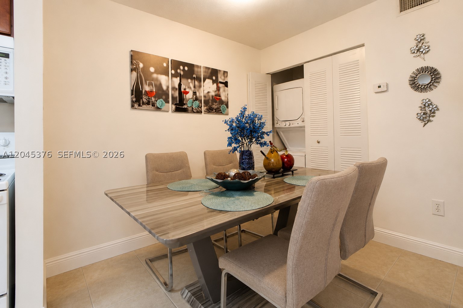 VILLA BELLINI CONDO - Residential