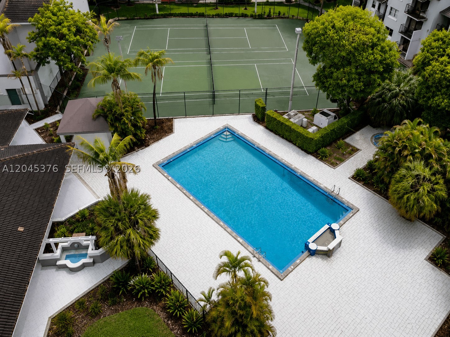 VILLA BELLINI CONDO - Residential
