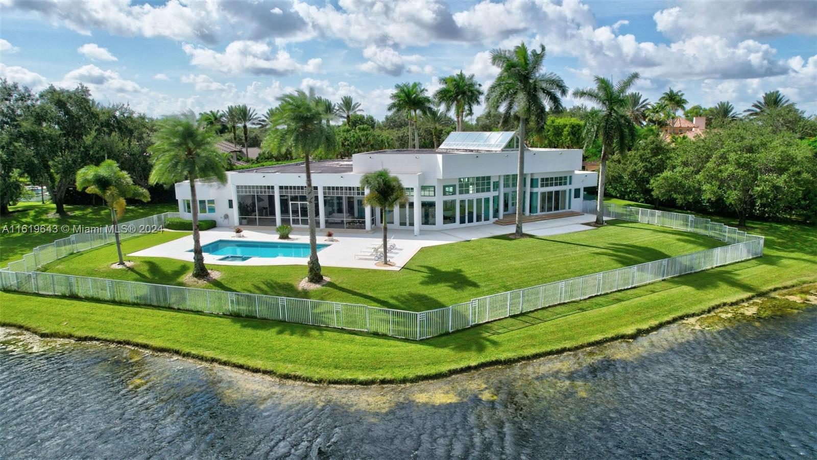 WINDMILL RANCH ESTATES - Residential