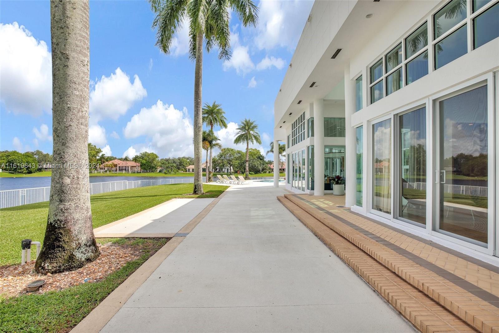 WINDMILL RANCH ESTATES - Residential
