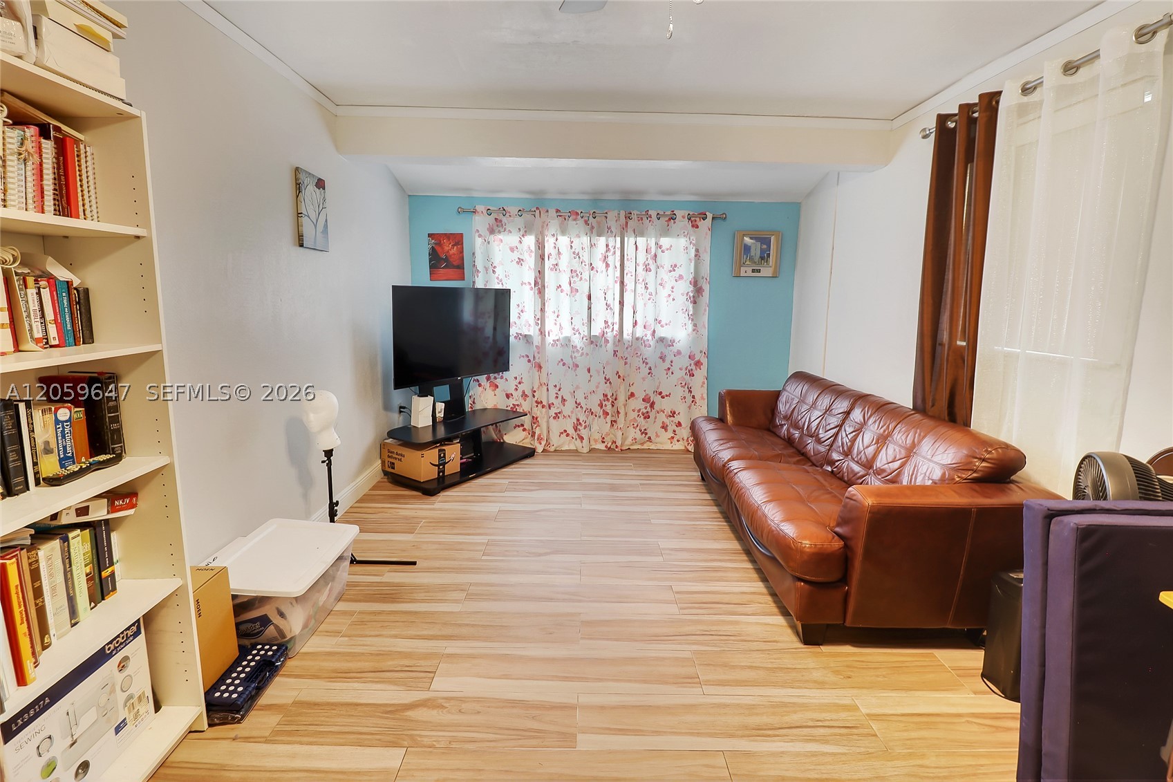 SUNRISE GOLF VILLAGE SEC - Residential