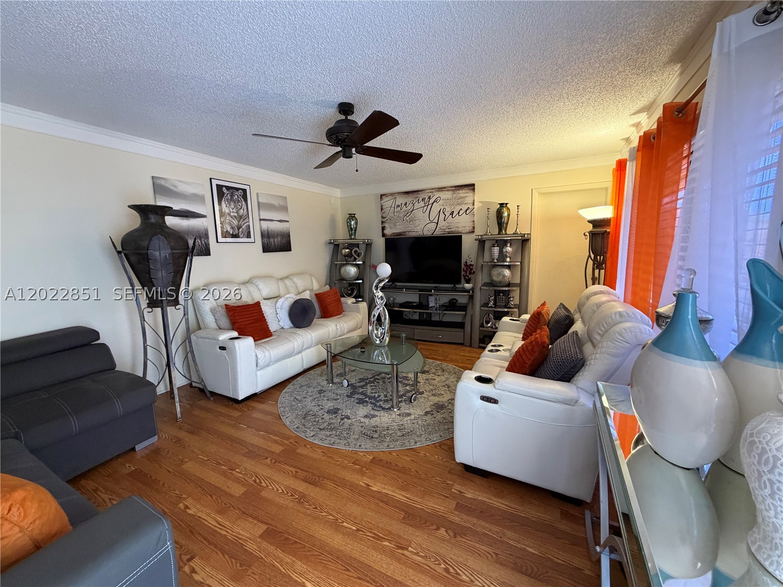 SPRINGDALE HOMES - Residential