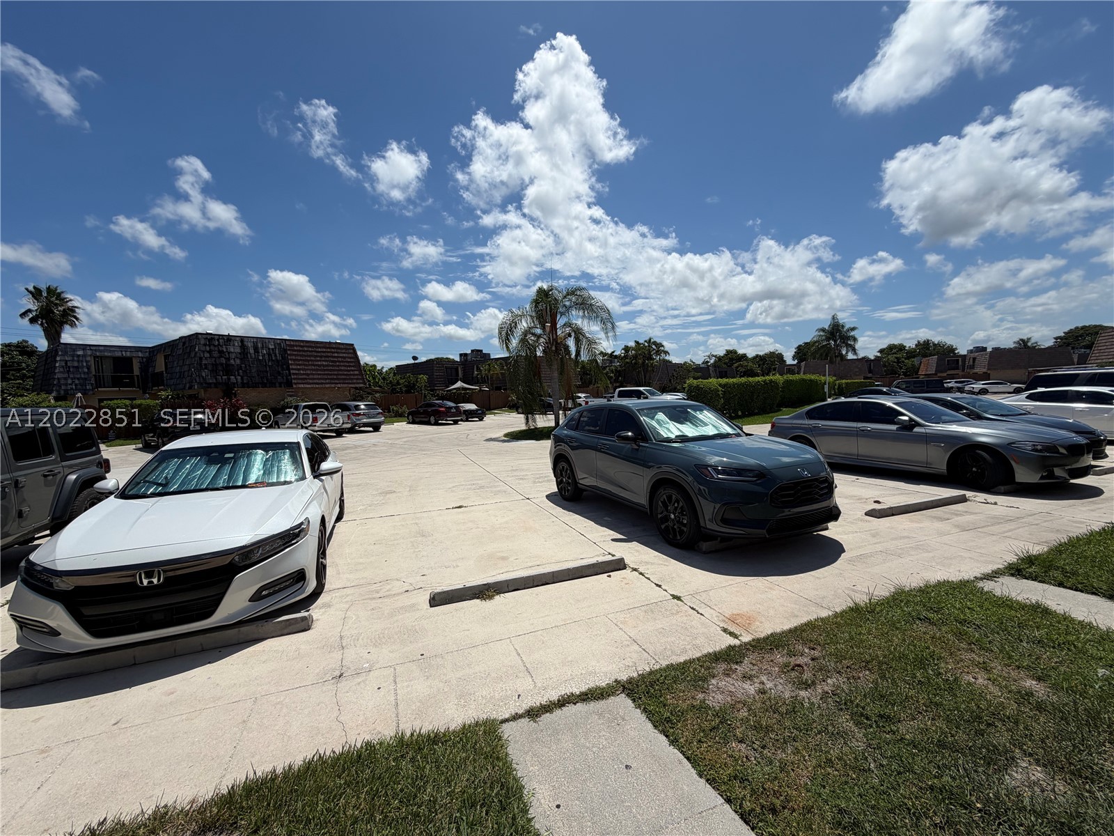 SPRINGDALE HOMES - Residential