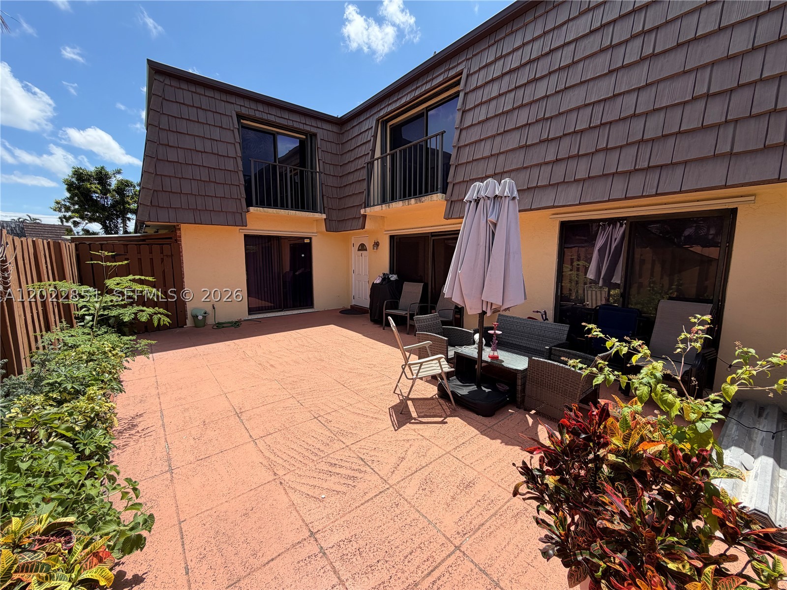 SPRINGDALE HOMES - Residential
