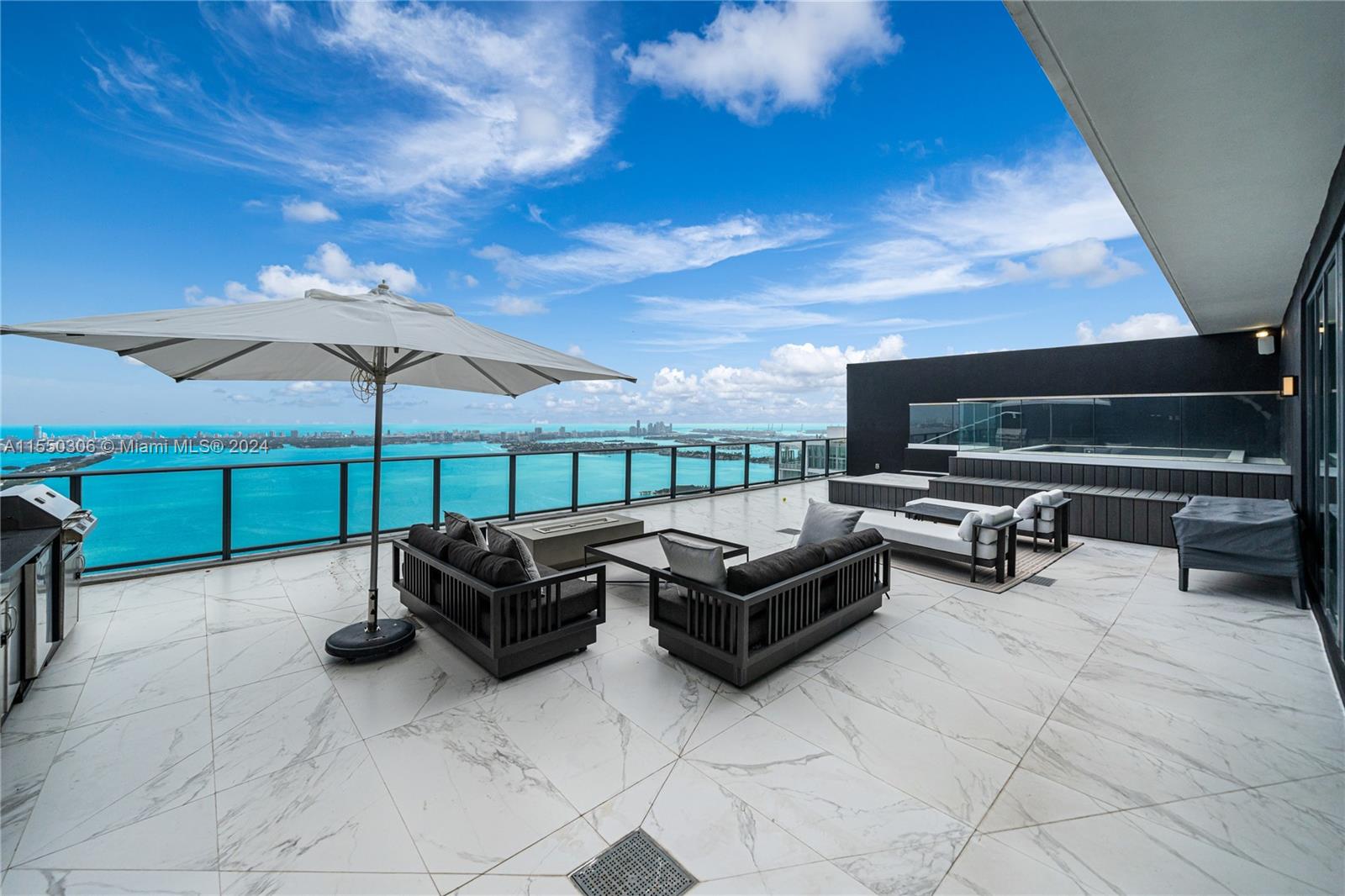 GRAN PARAISO CONDO - Residential
