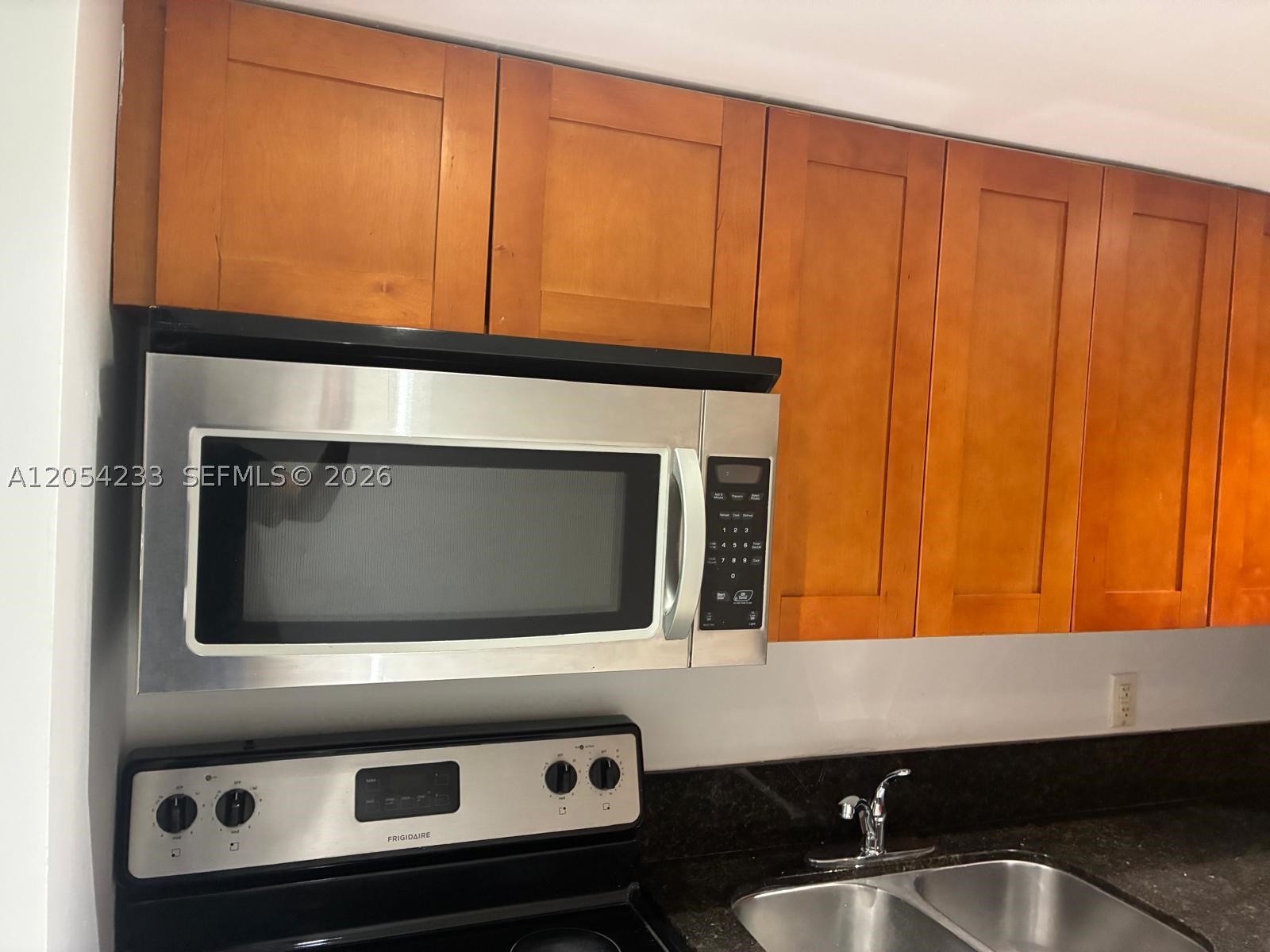 BISCAYNE COURT - Residential Lease