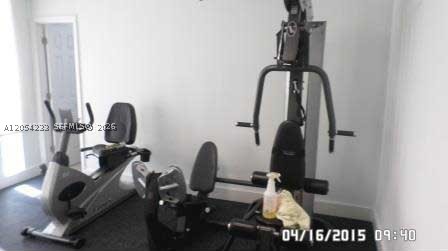 BISCAYNE COURT - Residential Lease