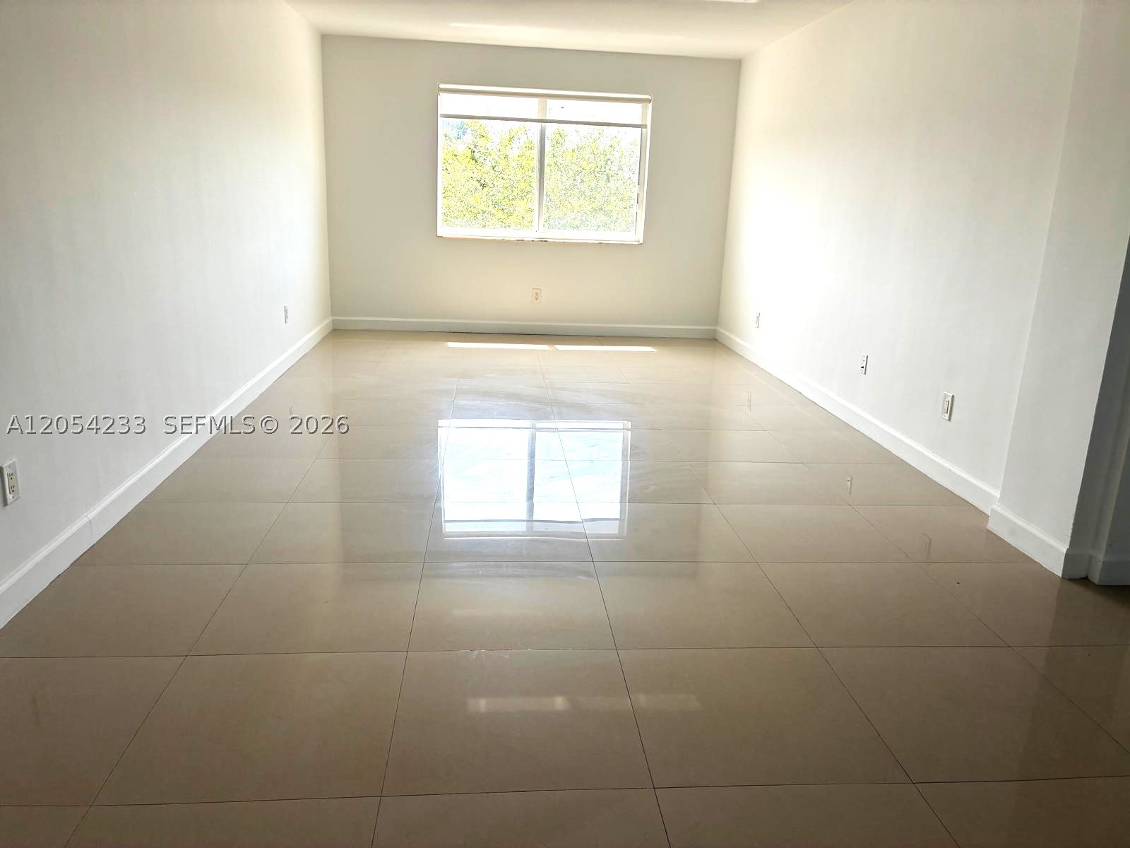 BISCAYNE COURT - Residential Lease