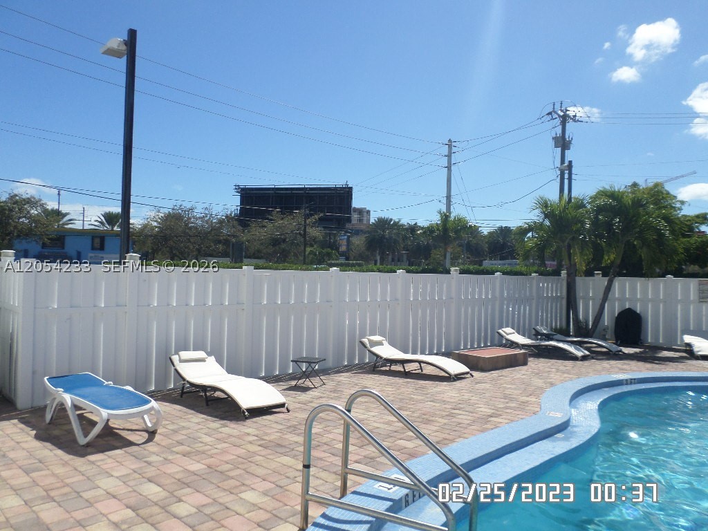 BISCAYNE COURT - Residential Lease
