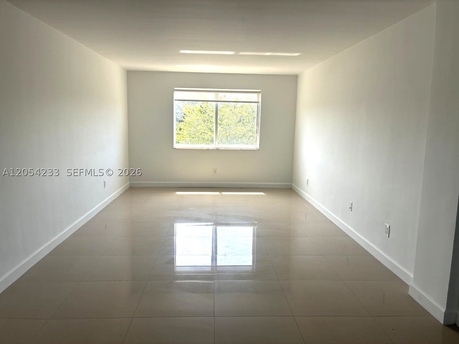 BISCAYNE COURT - Residential Lease