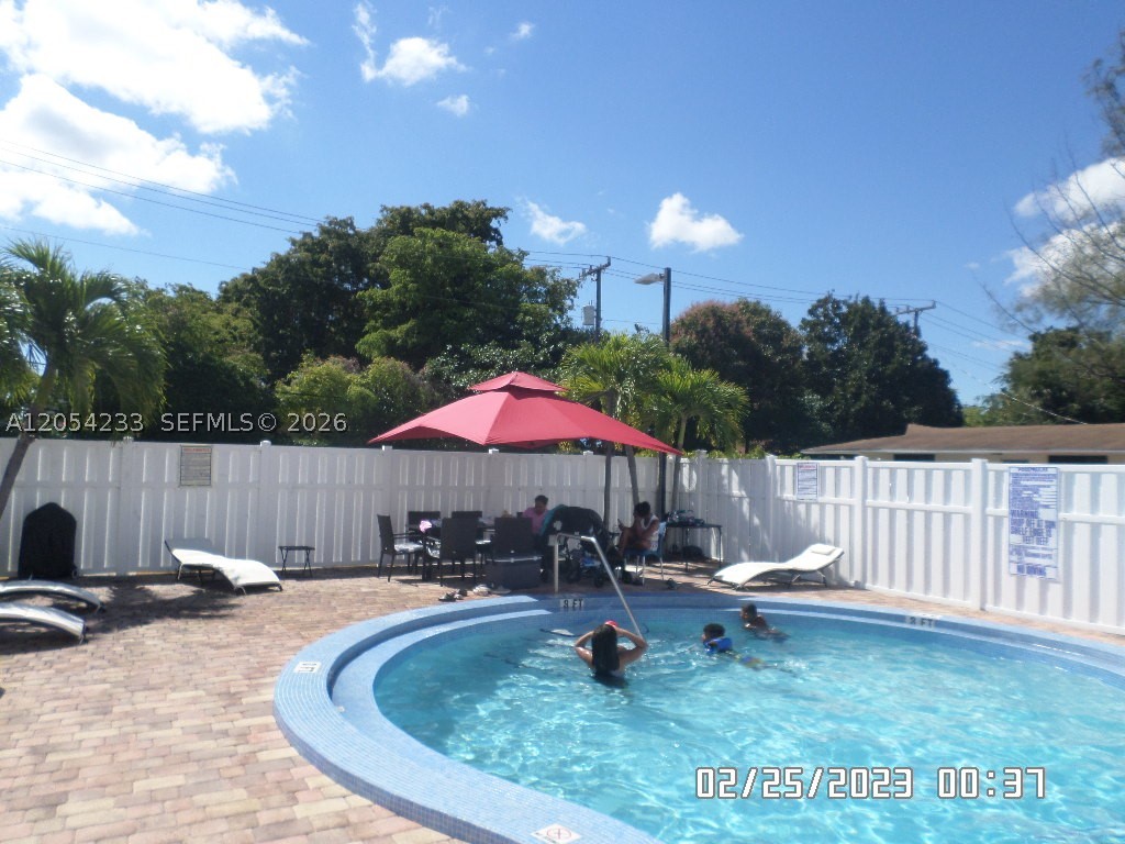 BISCAYNE COURT - Residential Lease