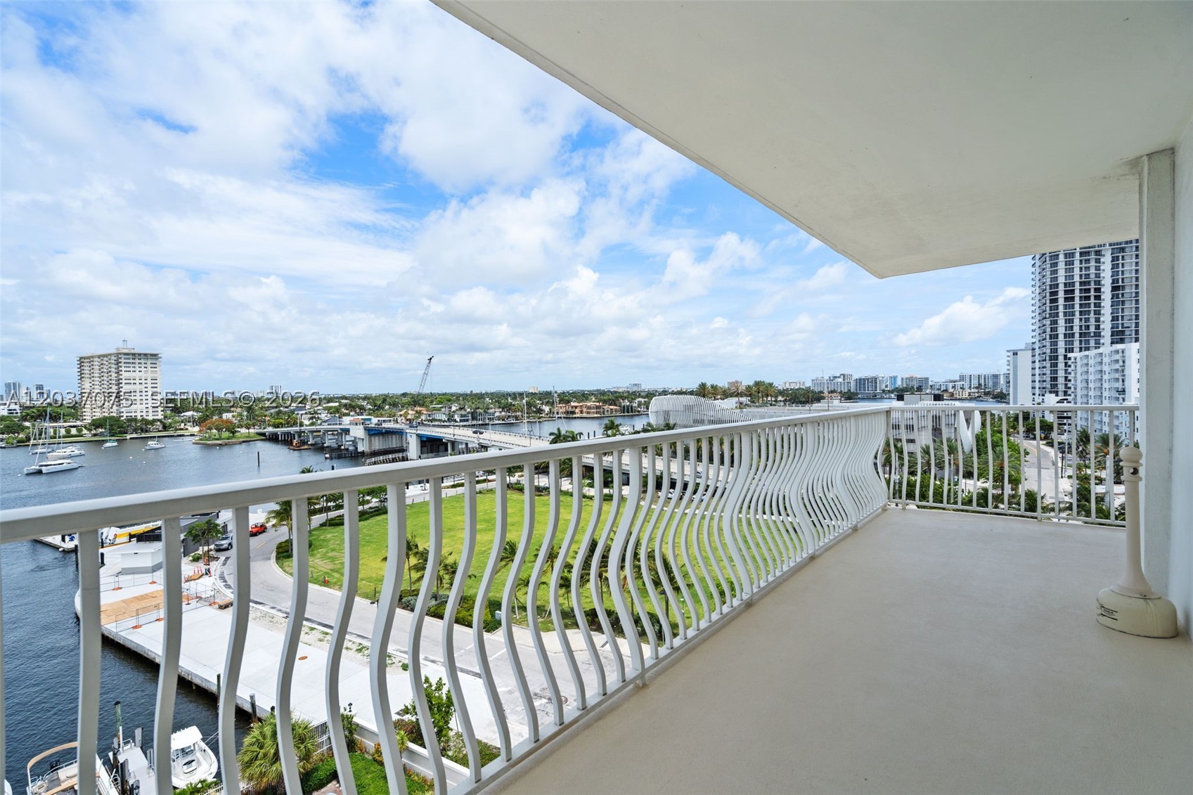 VENETIAN CONDO - Residential Lease