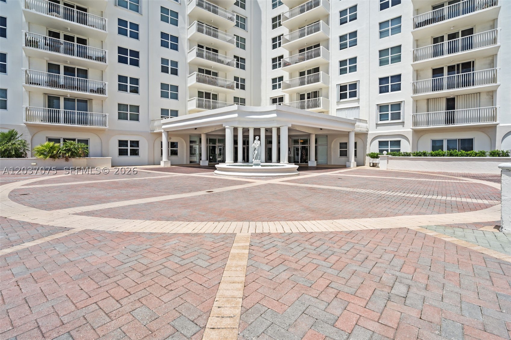 VENETIAN CONDO - Residential Lease