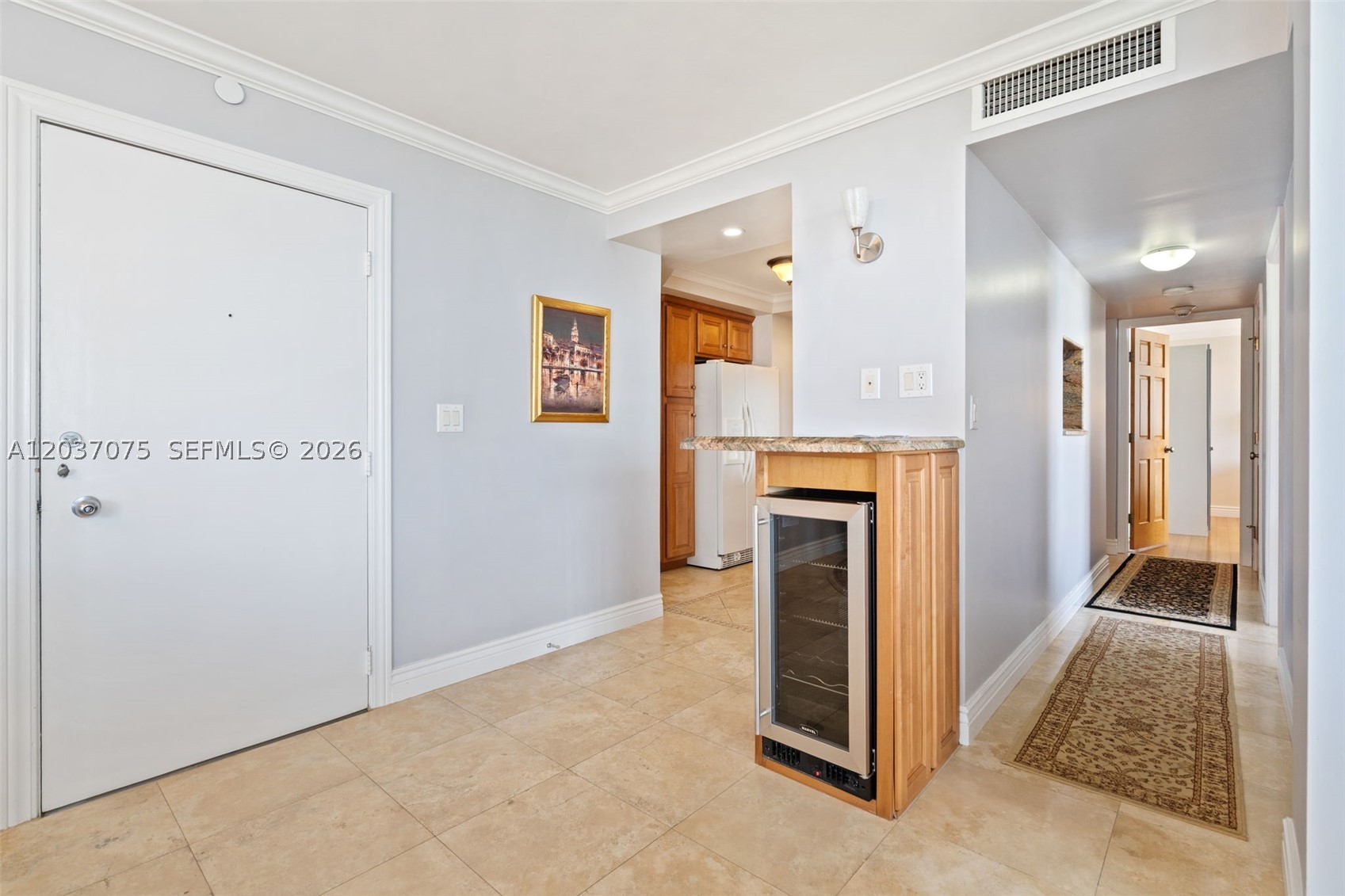 VENETIAN CONDO - Residential Lease
