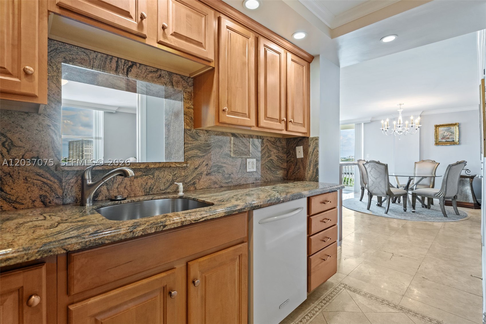 VENETIAN CONDO - Residential Lease