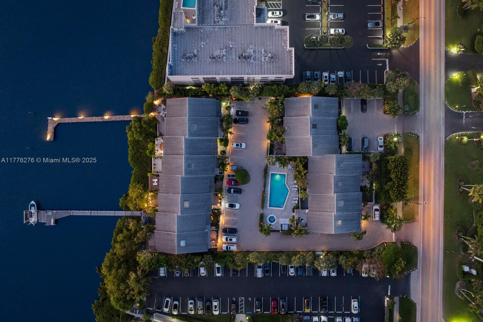 Sausalito Townhouses - Residential