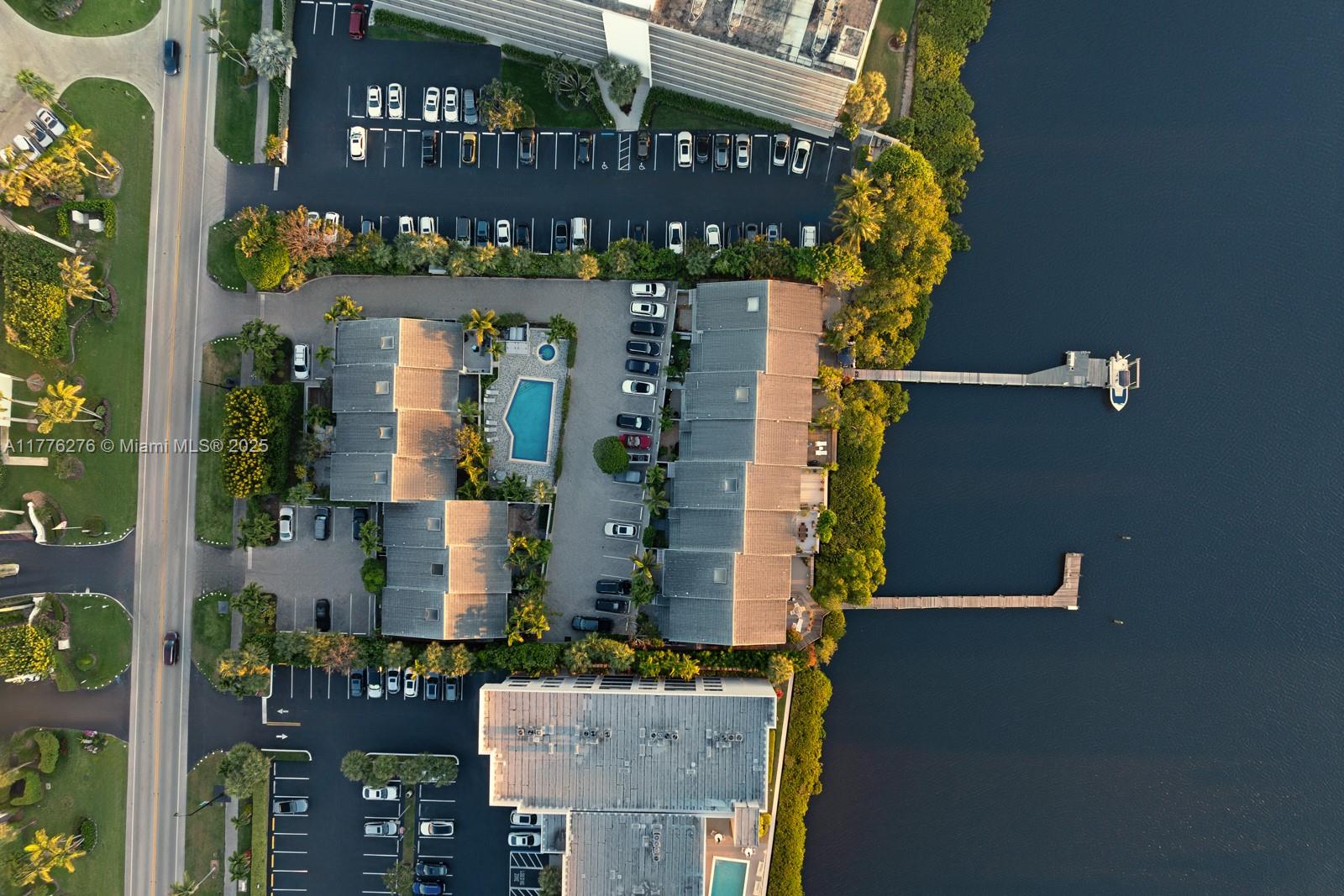 Sausalito Townhouses - Residential