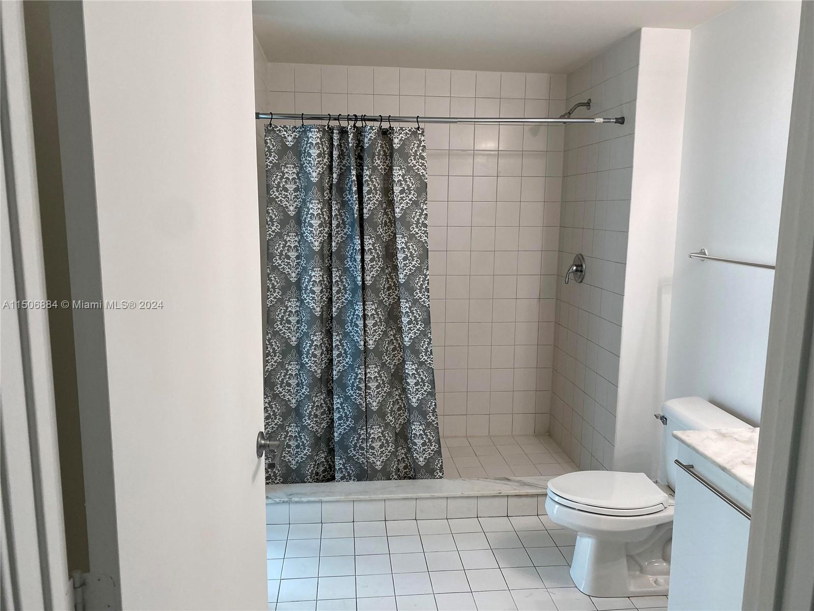 MARINABLUE CONDO - Residential Lease