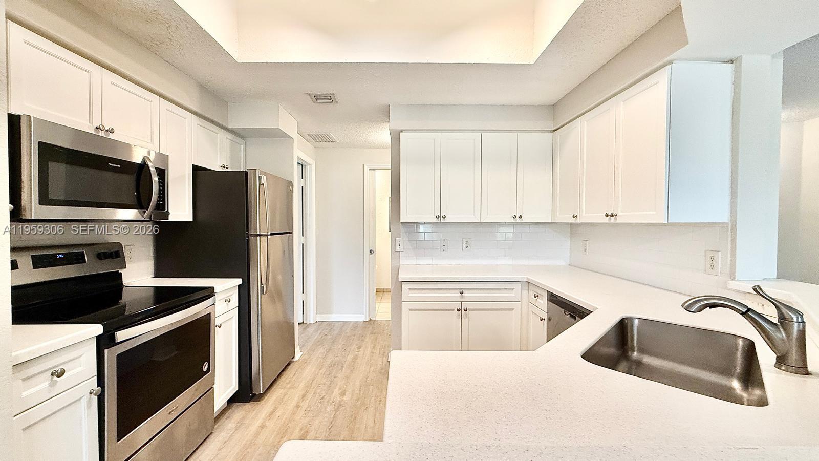 SAN MATERA THE GARDENS CO - Residential Lease