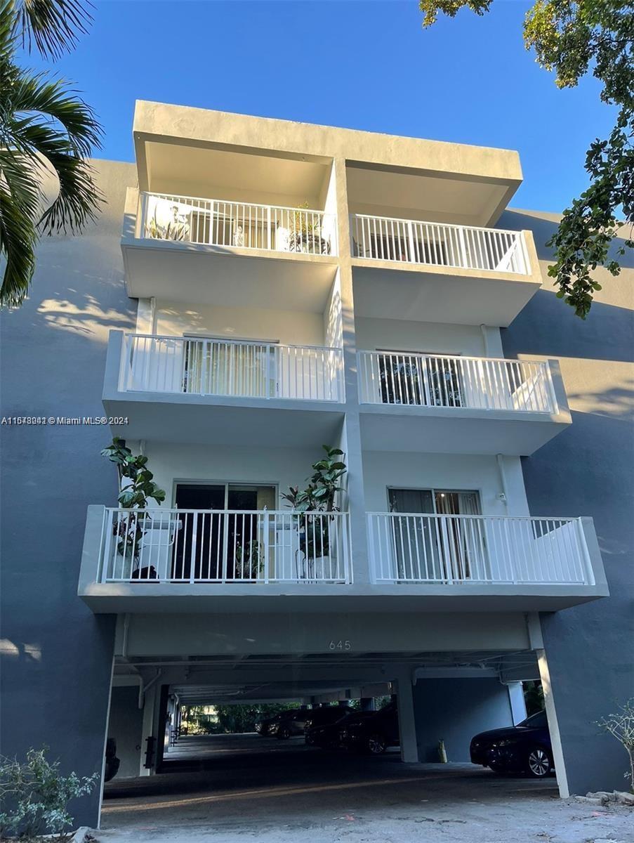 THE HERITAGE CONDO IT IS A WELL MAINTAINED BOUTIQUE BUILDING WELL LOCATED BISCAYNE PARK. THIS 1/1 IS WELL MAINTAINED, OFFERS TILE FLOORS THROUGHOUT, NEW IMPACT WINDOWS AN OPEN BALCONY AND COVER PARKING.
UNIT IS RENTED AT $1,900 A MONTH.