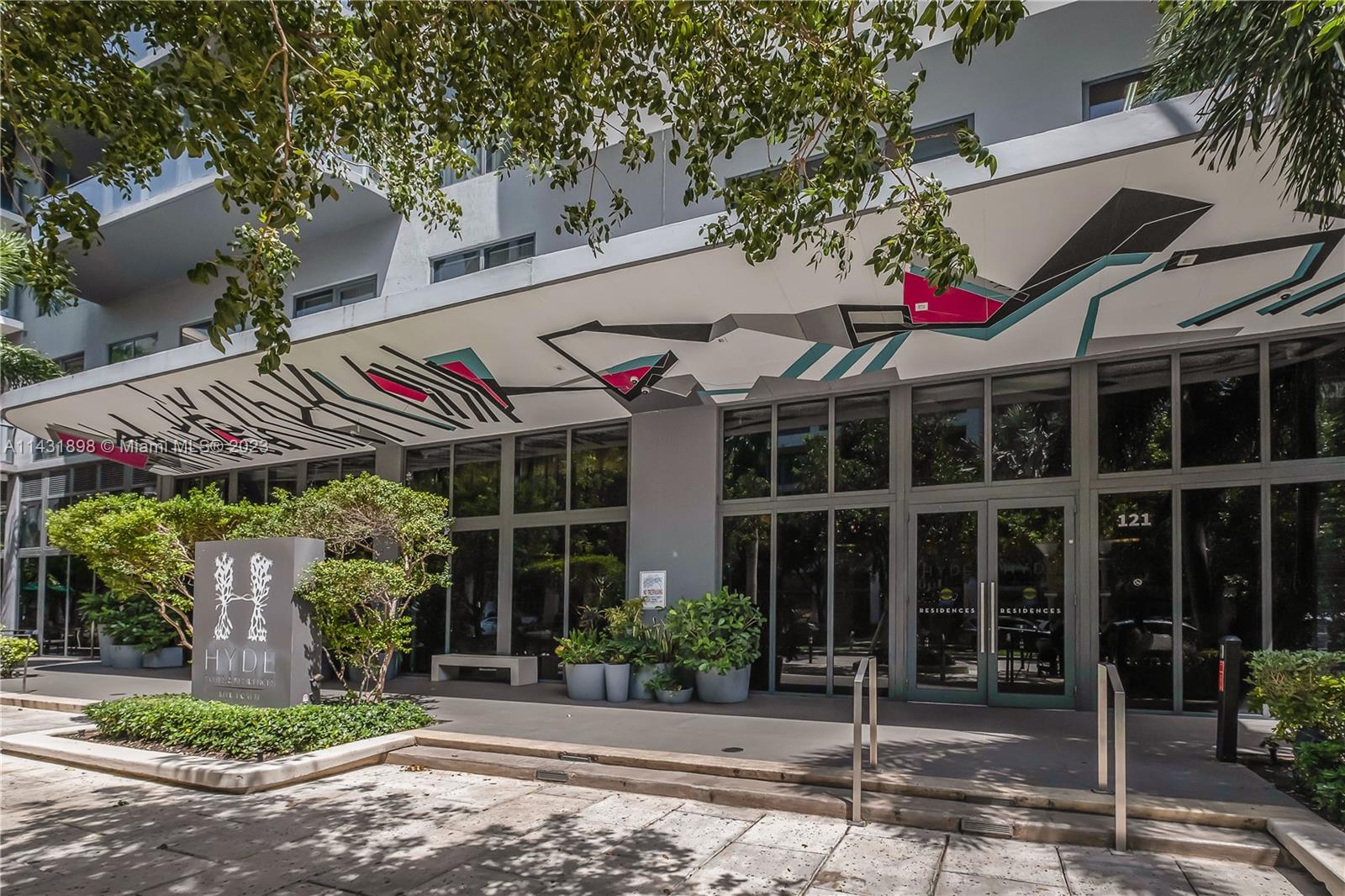 3401 MIDTOWN CONDO - Residential Lease