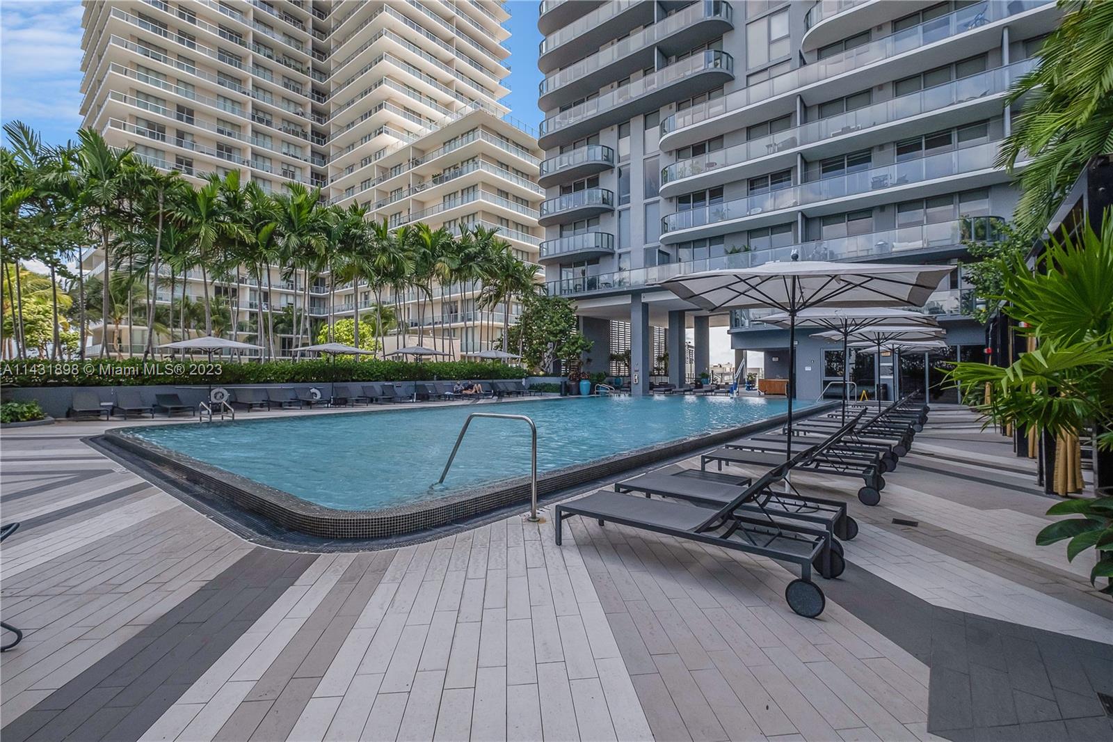 3401 MIDTOWN CONDO - Residential Lease