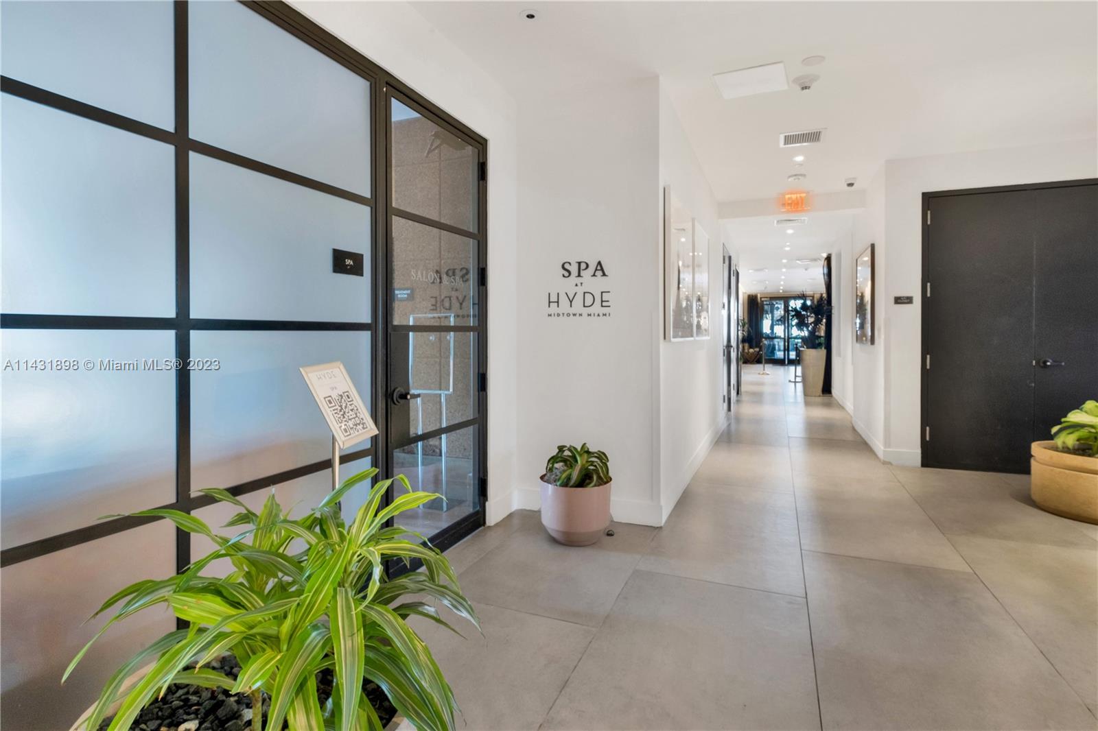 3401 MIDTOWN CONDO - Residential Lease