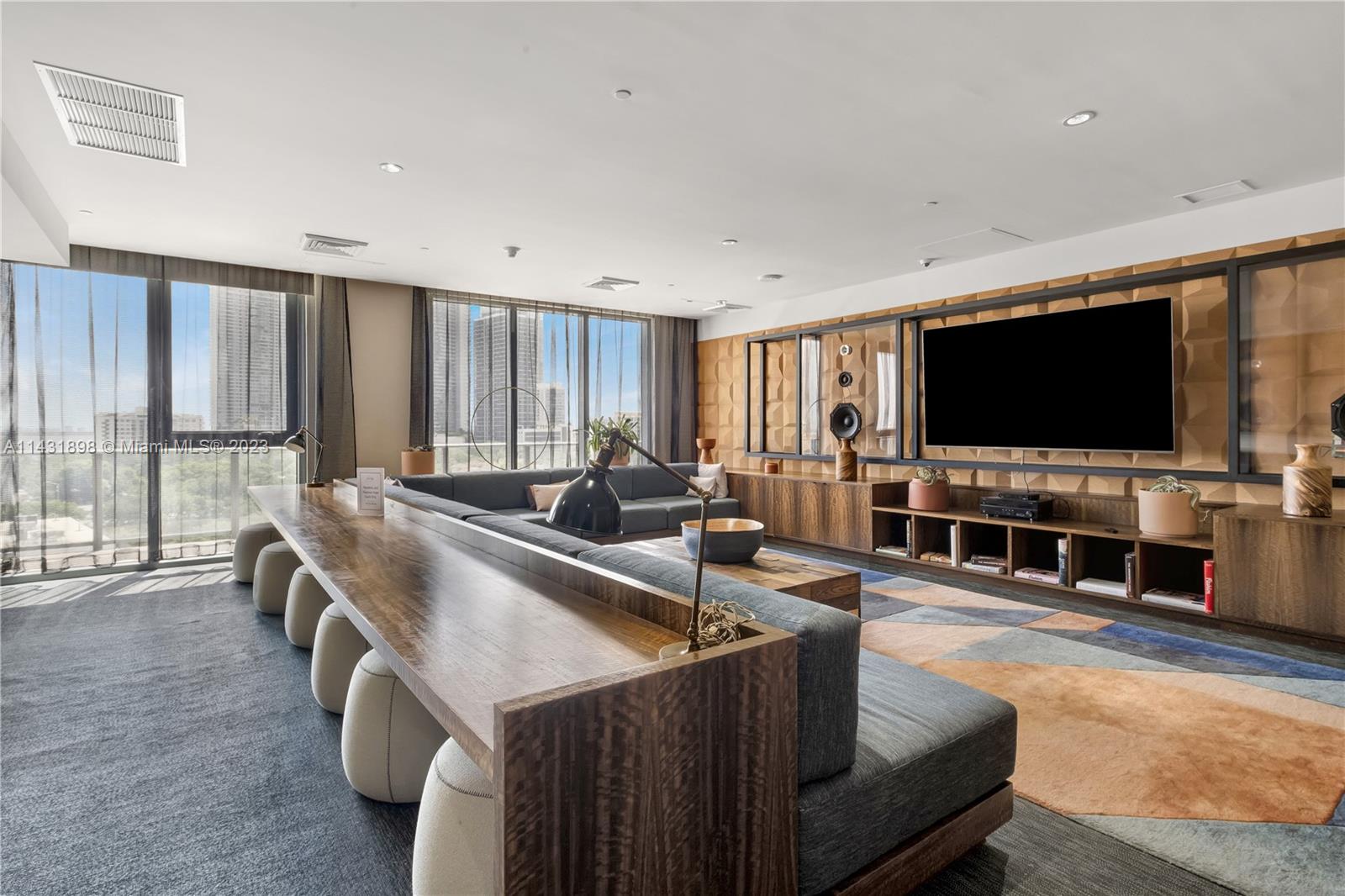 3401 MIDTOWN CONDO - Residential Lease
