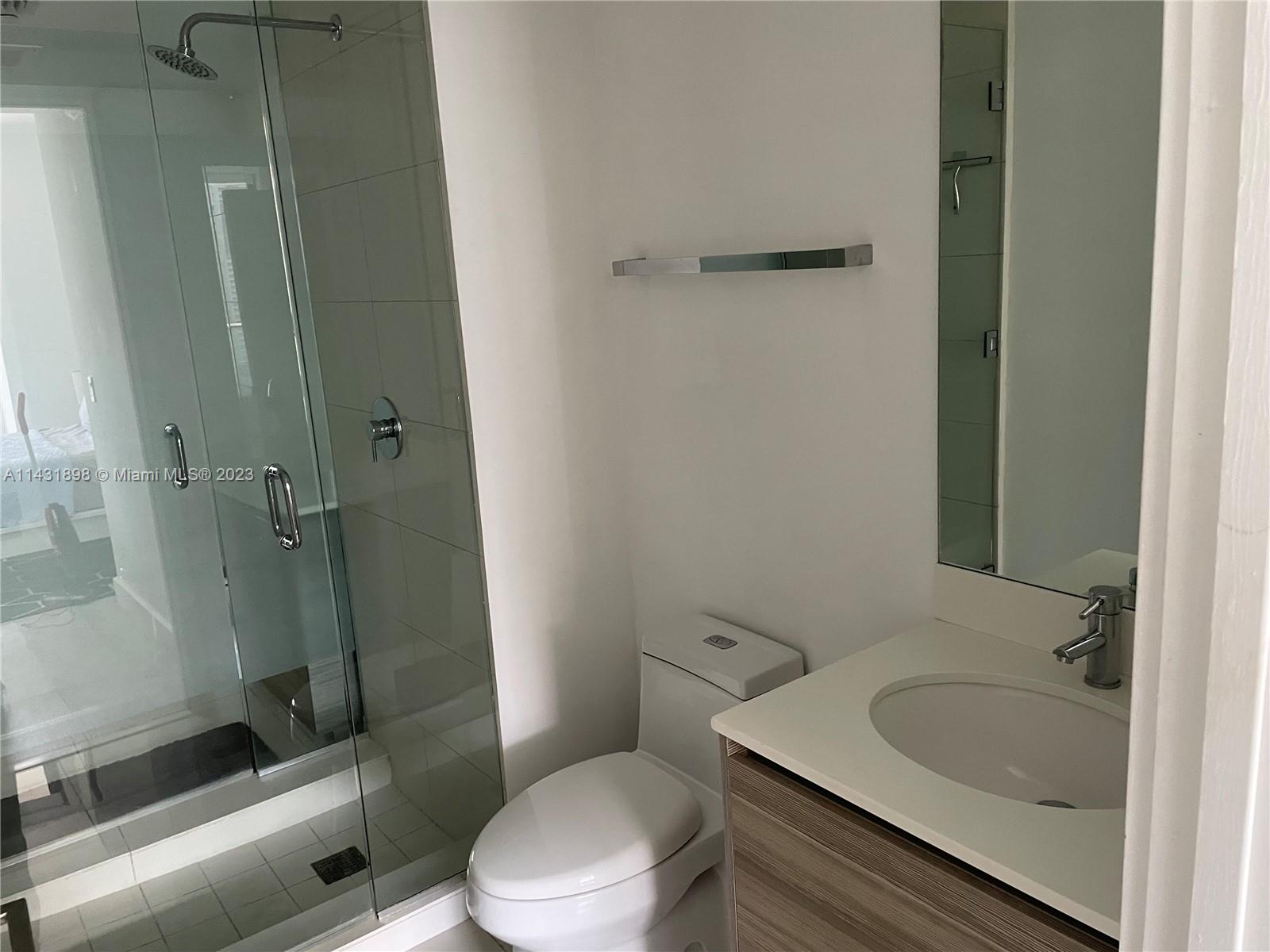 3401 MIDTOWN CONDO - Residential Lease