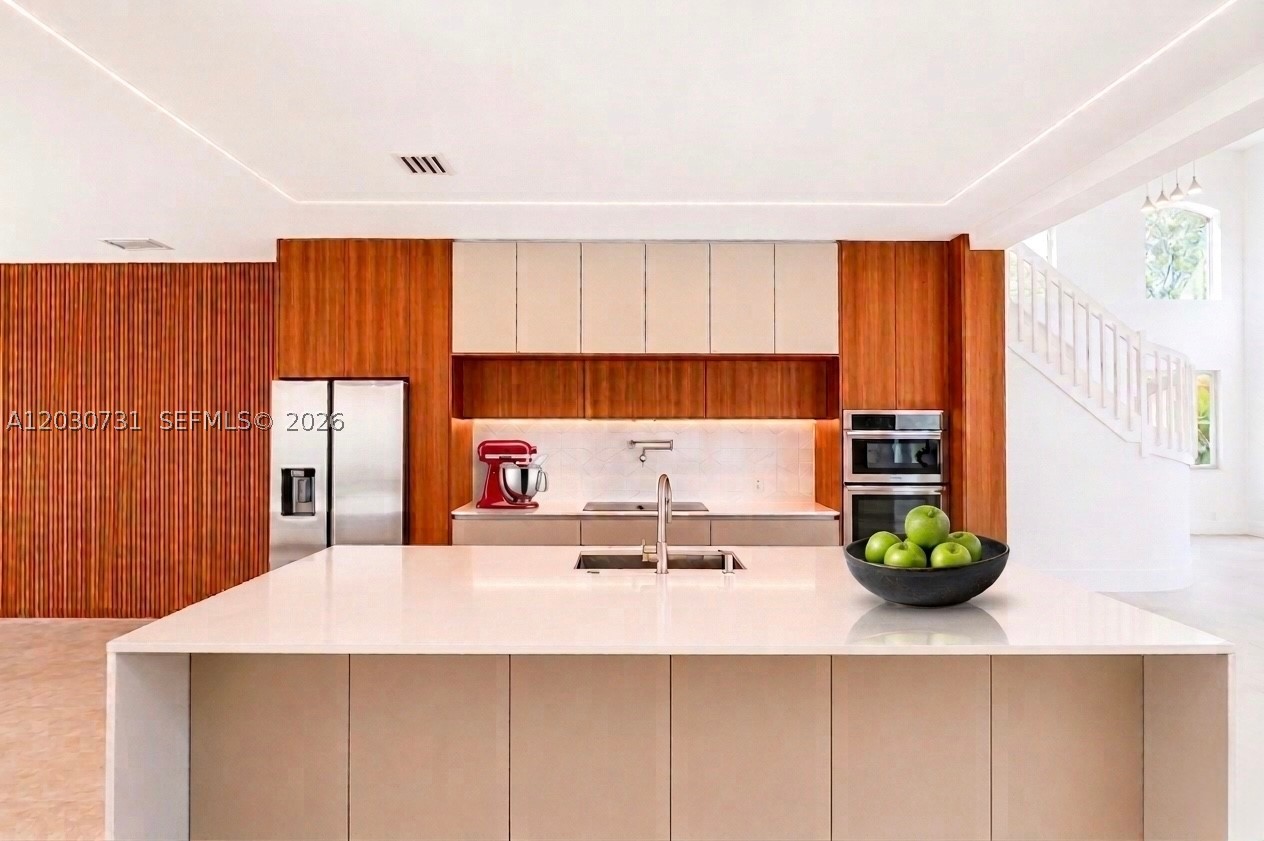 SECTOR 4 NORTH - Residential Lease