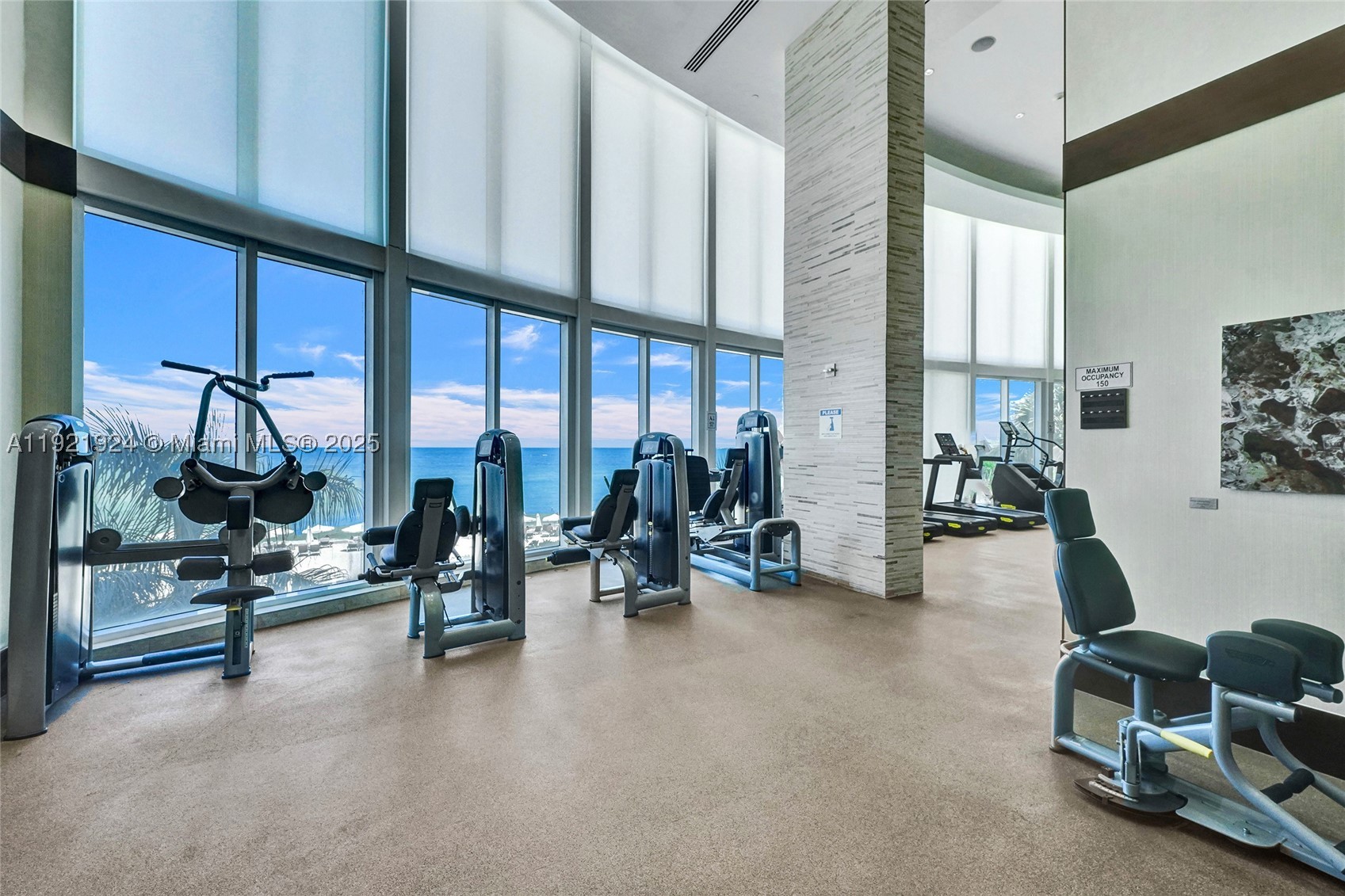 TDR TOWER III CONDO - Residential
