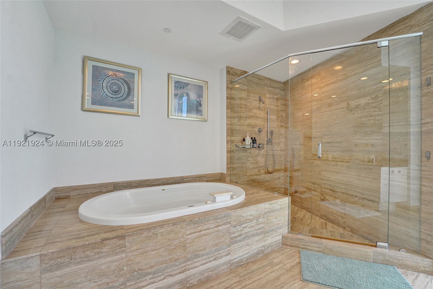 TDR TOWER III CONDO - Residential